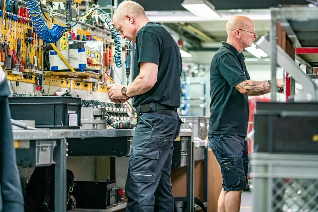 Funktionshose am Arbeitsplatz